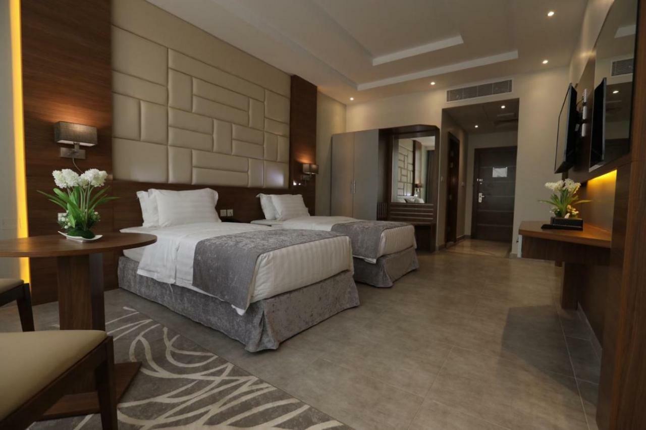 Hotel Diamond Tower